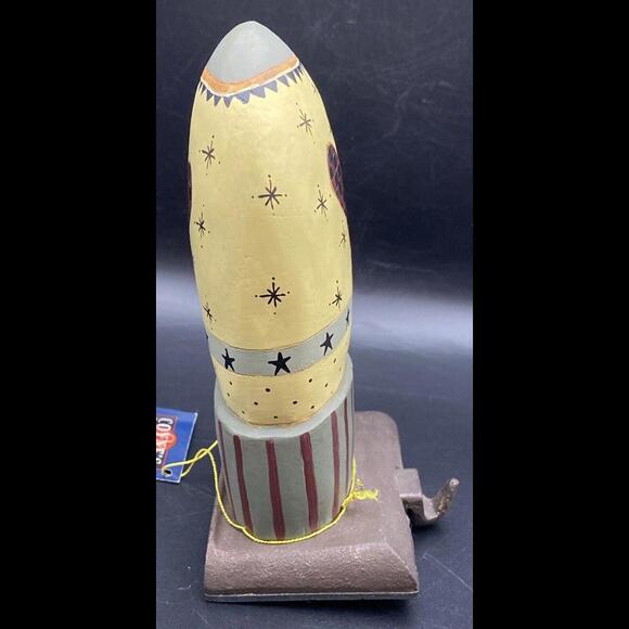 Williraye Studios Folk Art ~ Cast Iron WINTER MITTEN Stocking Holder WW2372 - Picture 7 of 9